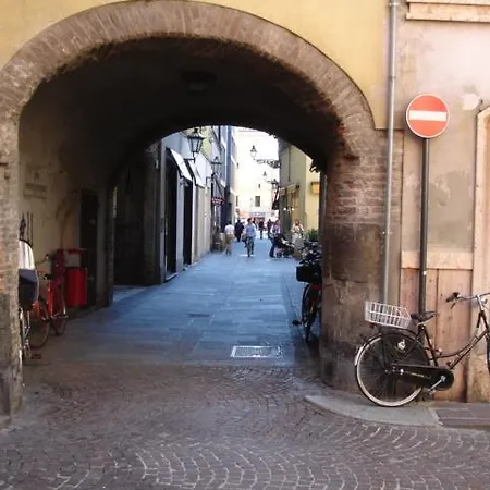 The Diamond Flat * Parma