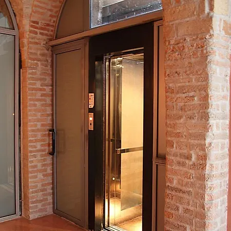 The Diamond Flat Parma