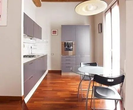The Diamond Flat Parma